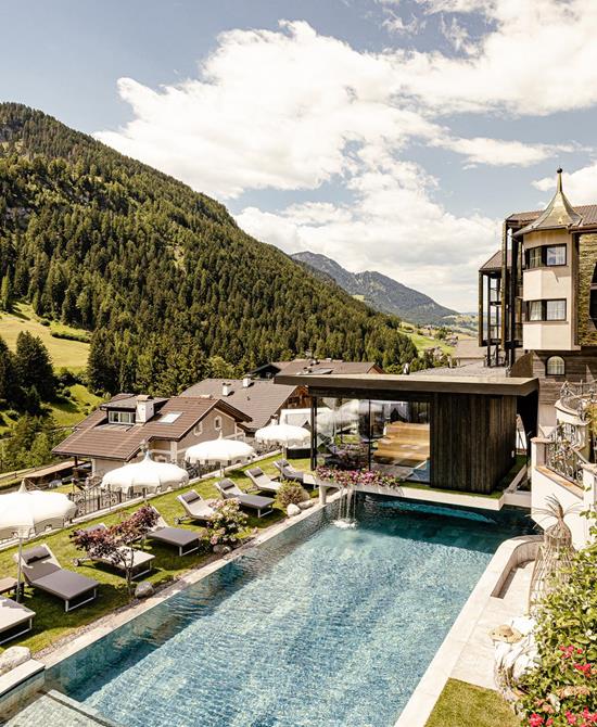 Hotel Alpin Garden mit Outdoorpool