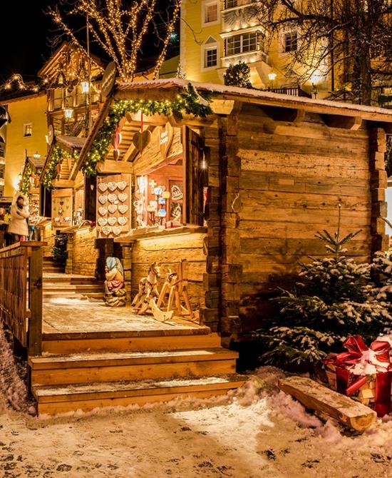 The Christmas market in Ortisei